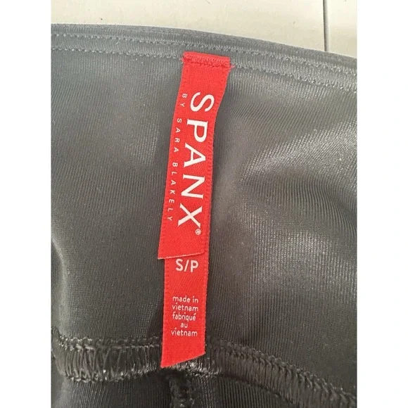 Spanx Black Faux‎ Leather Quilted Women Motto Stretch Leggings Size Small - Picture 15 of 16